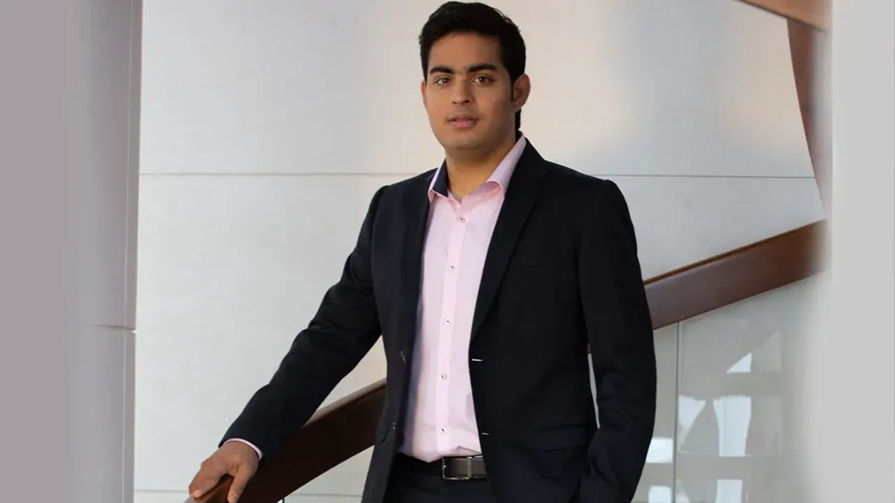  Akash Mukesh Ambani