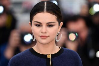 Selena Gomez's Social Media BREAK: Insights into the Singer's Departure