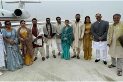 Alia Bhatt-Ranbir Kapoor, Katrina Kaif-Vicky Kaushal And More Clicks Together In Front Of Ram Mandir Ceremony