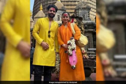 Newlyweds Rakul Preet Singh and Jackky Bhagnani Seek Blessings at Kamakhya Temple