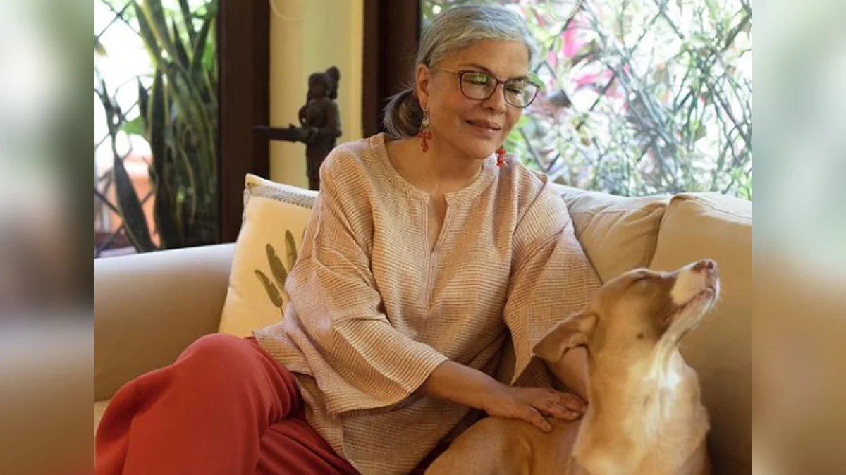 "Zeenat Aman Advocates Living Together Before Marriage: Relationship Wisdom for Fans"