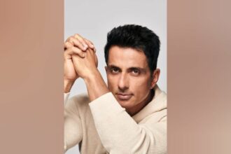 Discover Who Motivates Sonu Sood To Work Out At The Gym!